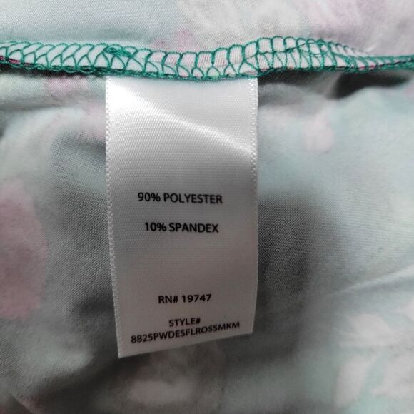 Pioneer Woman floral polyester stretch 3/4 sleeve tops, size M. (2 tops) - Picture 10 of 10